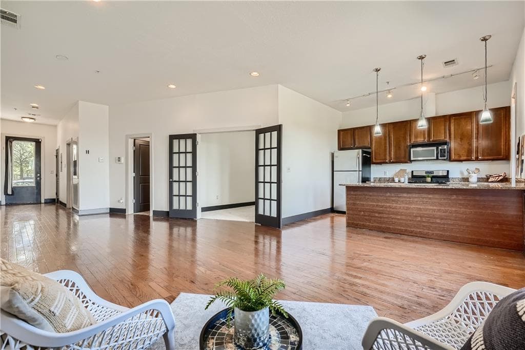 1 bedroom, 2 bathroom, 1,080 sq ft condominium sold at 1195 Milton Terrace 1209, Atlanta, GA 30315