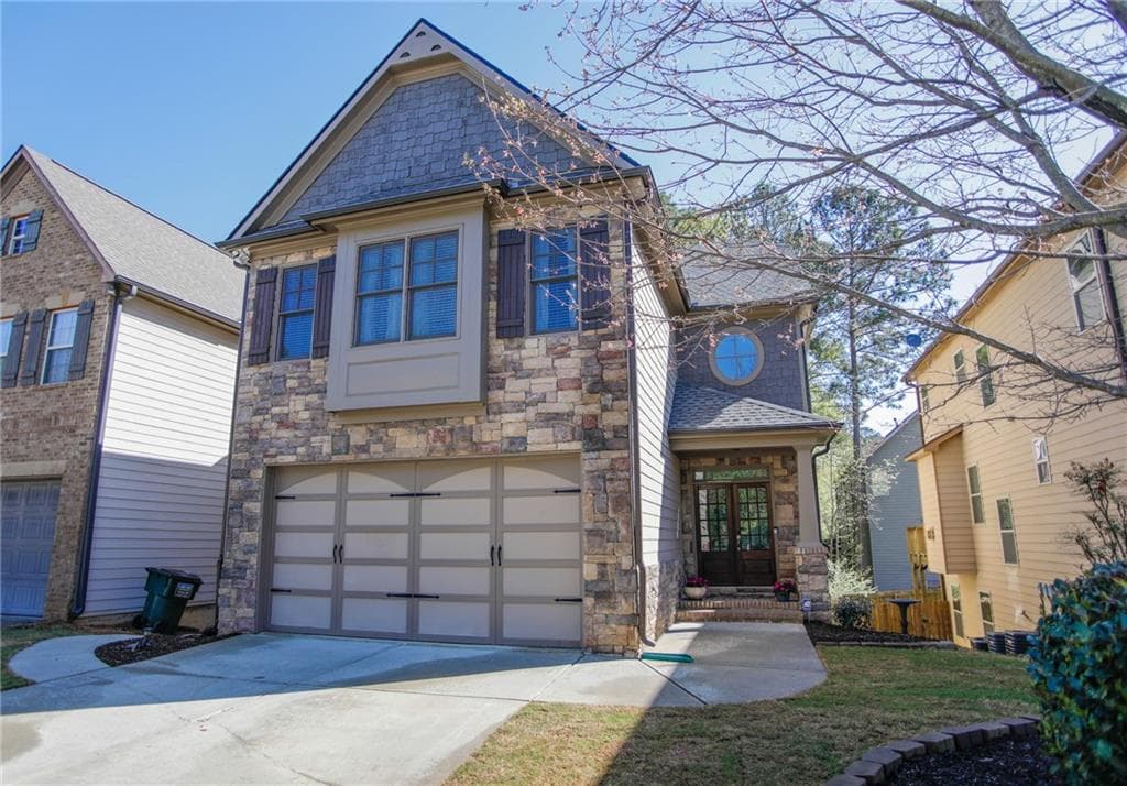 4 bedroom, 5 bathroom, 3,757 sq ft single family residence sold at 2589 Lake Manor Circle, Duluth, GA 30096