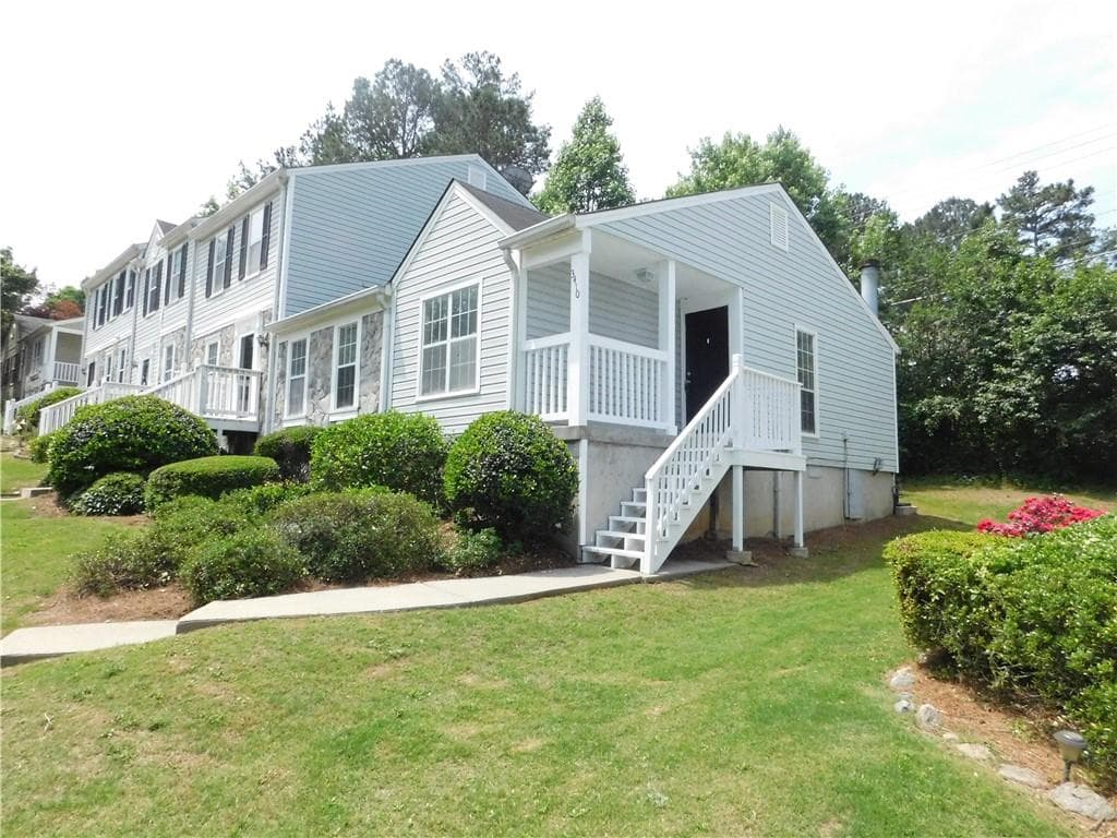 2 bedroom, 2 bathroom, 848 sq ft townhouse sold at 3410 Spring Harbour Drive, Doraville, GA 30340