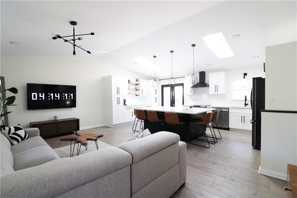 3 bedroom, 2 bathroom, 1,806 sq ft single family residence sold at 2692 Frontier Trail Road, Atlanta, GA 30341