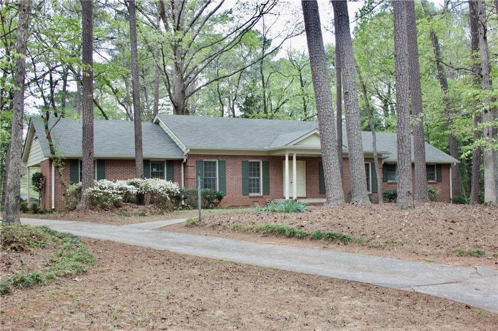 2373 Oxbow Circle, Smoke Rise, GA 30087 — most recent listing photo