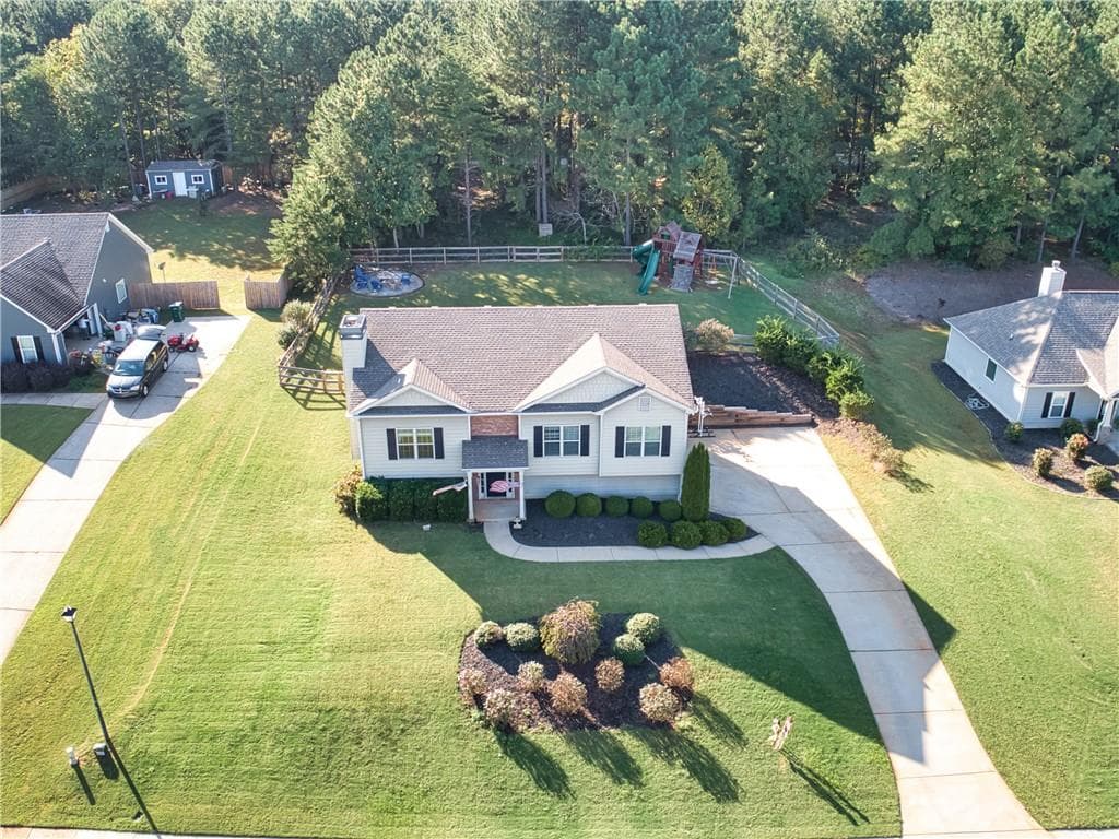 5 bedroom, 3 bathroom, 2,383 sq ft single family residence sold at 304 Miller Drive, Dawsonville, GA 30534
