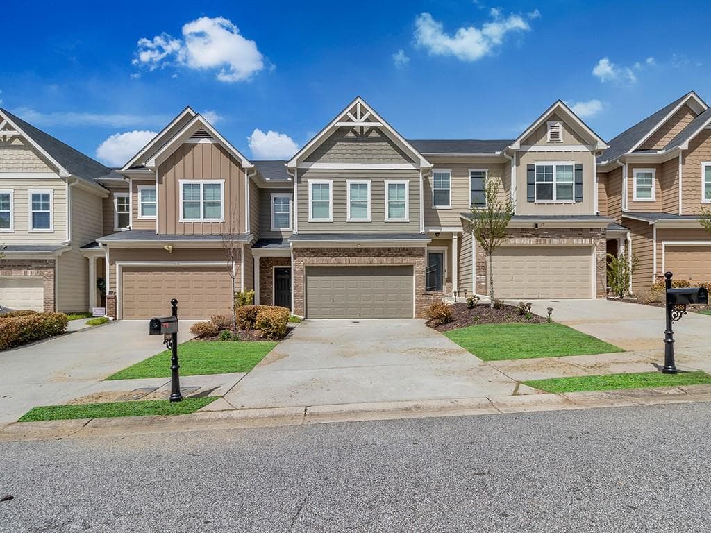 5459 Cascade Run, Atlanta, GA 30336 — most recent listing photo