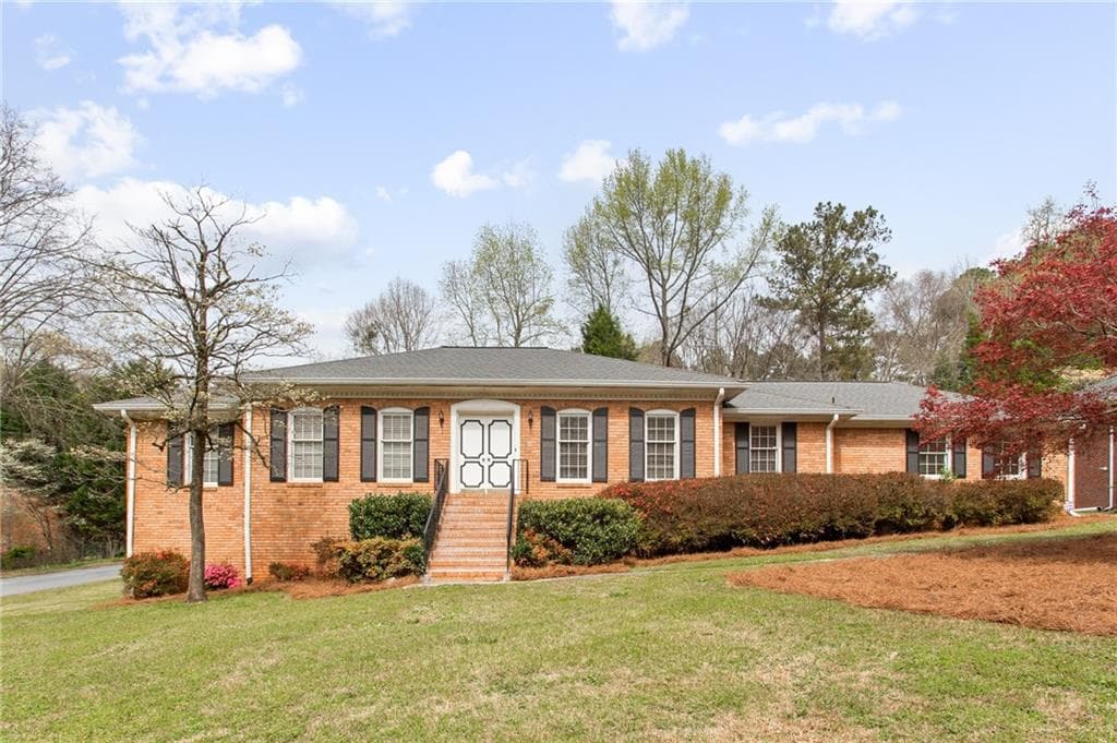 2387 Cumberland Drive, Smyrna, GA 30080 — most recent listing photo