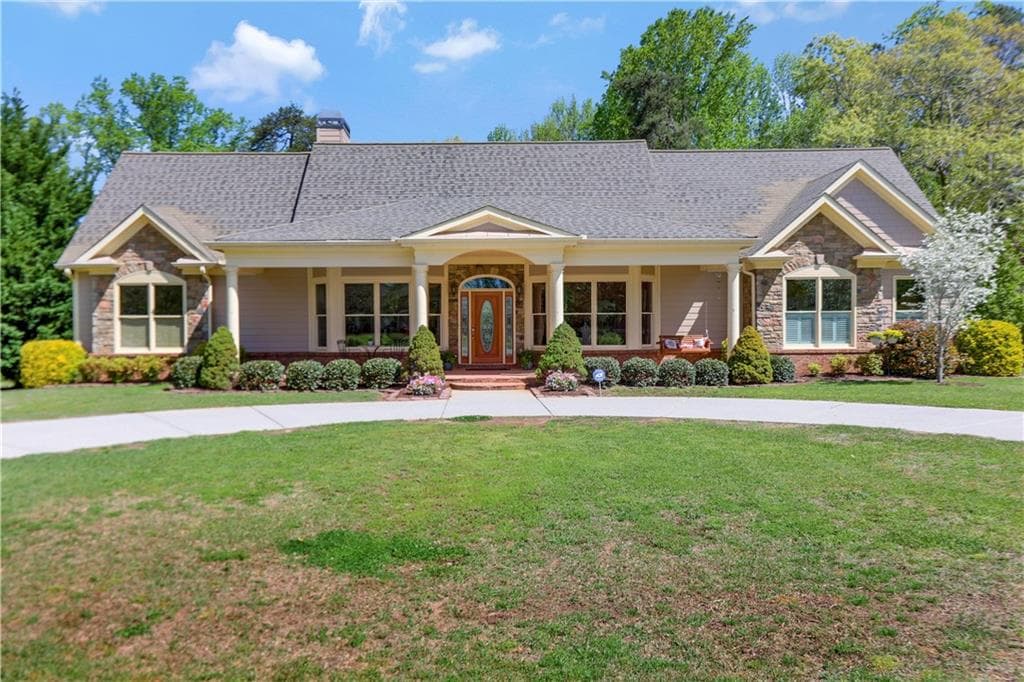 105 Crain Drive, Cumming, GA 30040 — most recent listing photo