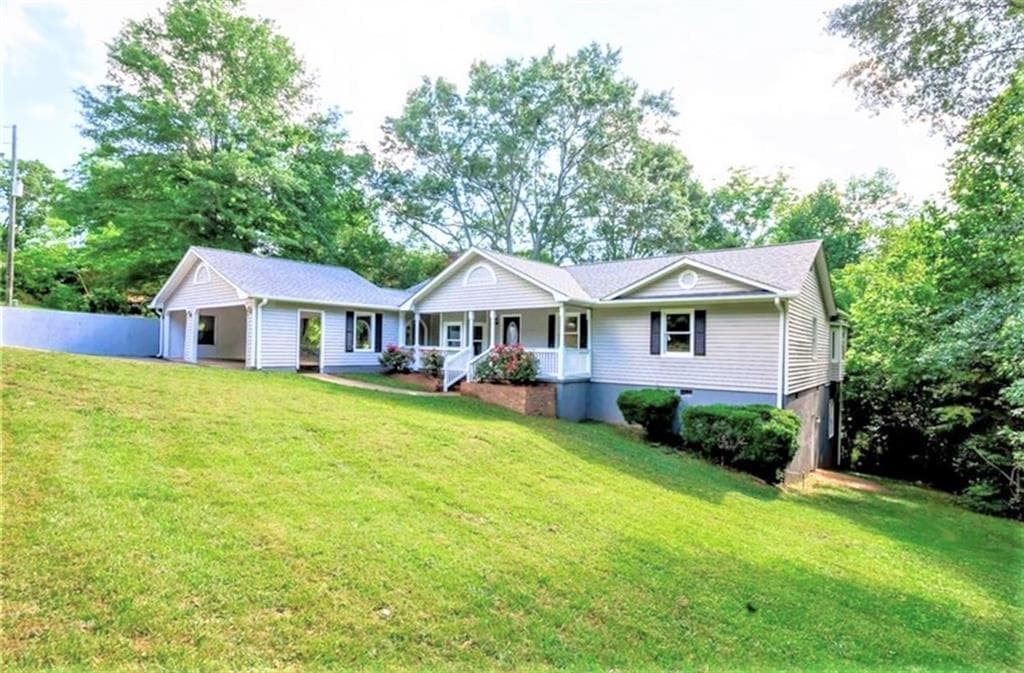 4 bedroom, 3 bathroom, 2,566 sq ft single family residence sold at 3569 Osborne Drive, Flowery Branch, GA 30542