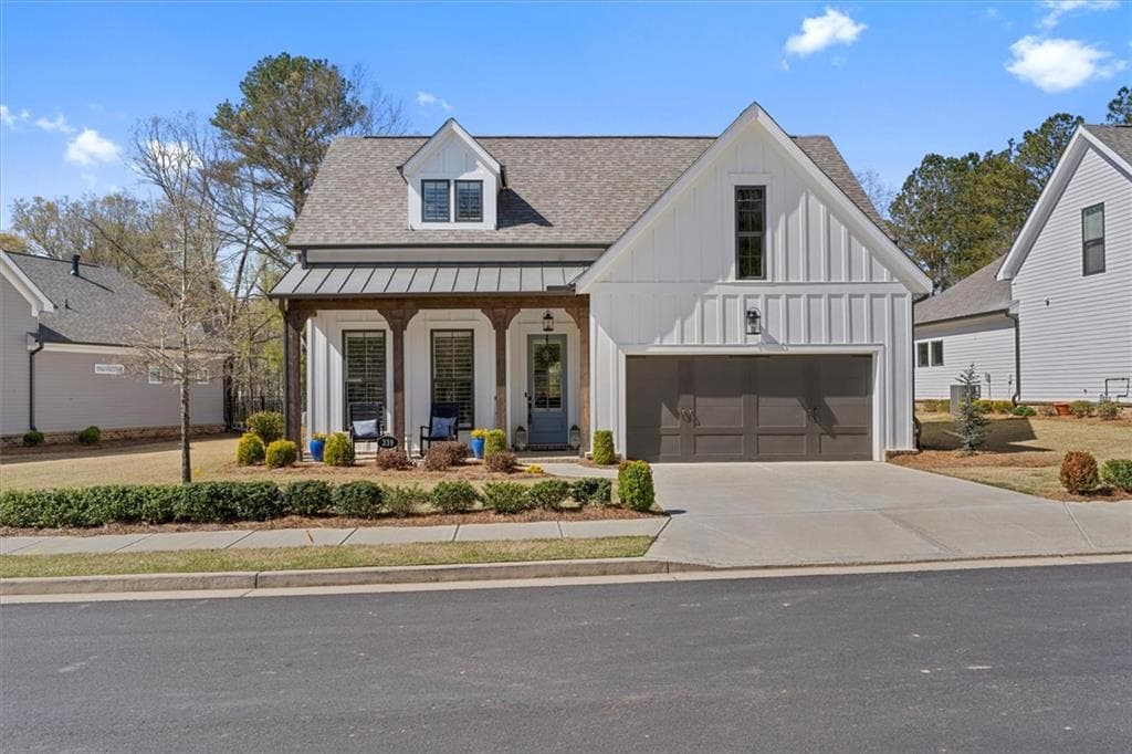 3 bedroom, 3 bathroom, 2,373 sq ft single family residence sold at 339 McDaniel Place, Canton, GA 30115