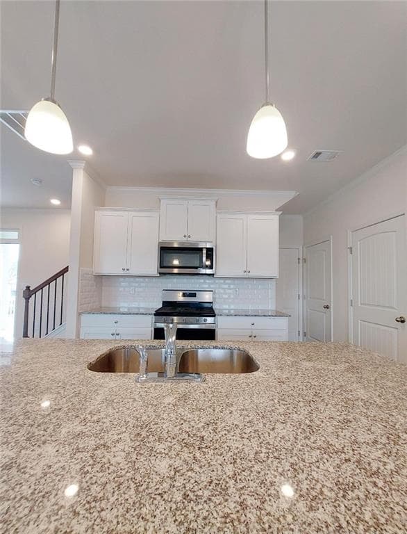 6831 Lake Overlook Lane, Flowery Branch, GA 30542 — most recent listing photo