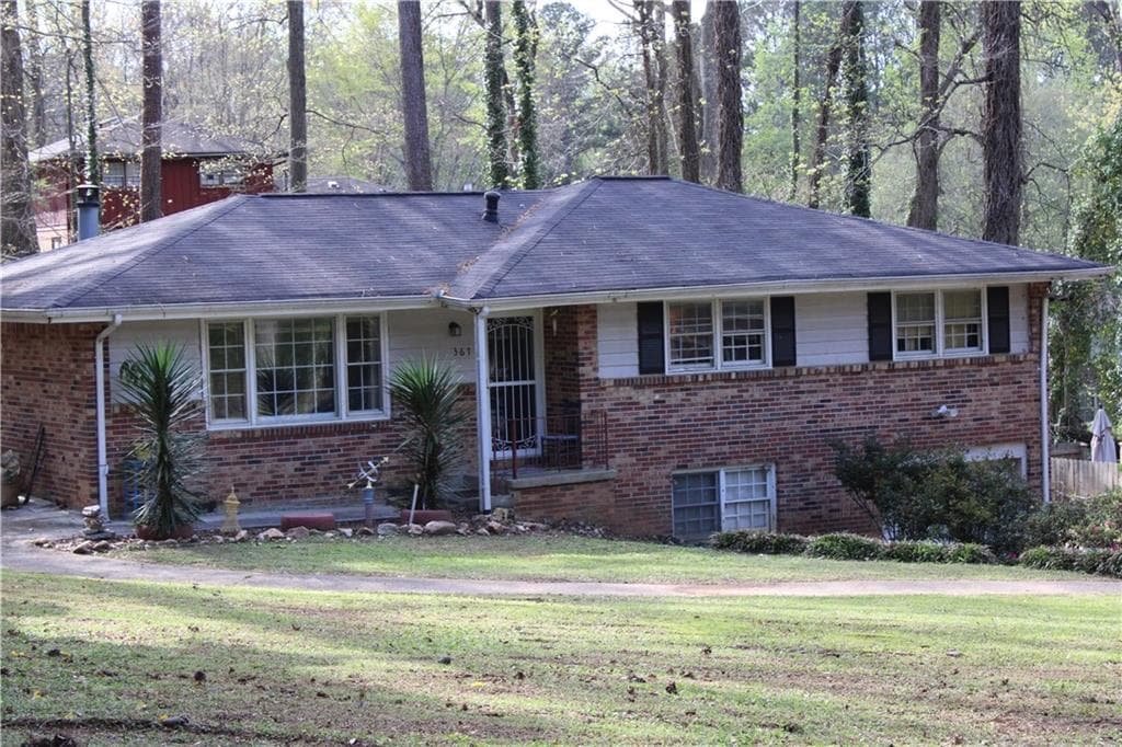 5 bedroom, 4 bathroom, 1,737 sq ft single family residence sold at 367 Derbyshire Drive, Stone Mountain, GA 30088