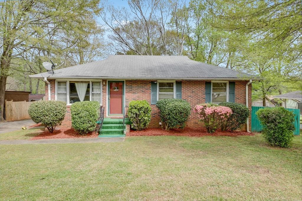 2161 Farm Lane, Smyrna, GA 30080 — most recent listing photo