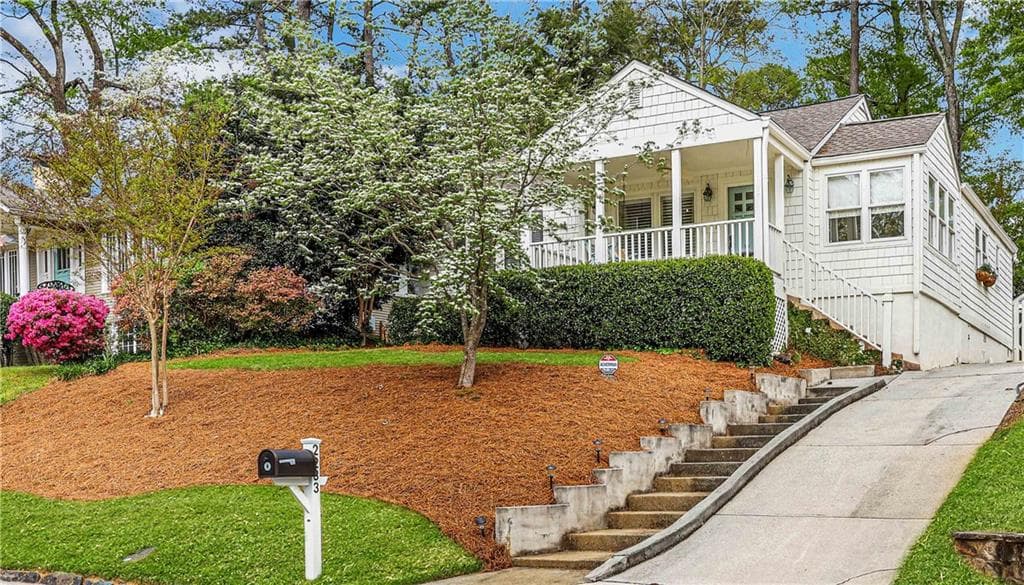 2 bedroom, 2 bathroom, 1,240 sq ft single family residence sold at 2233 Stephen Long Drive, Atlanta, GA 30305