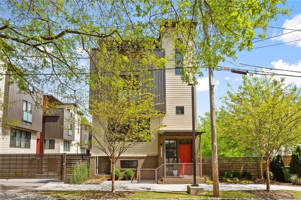 3 bedroom, 4 bathroom, 2,010 sq ft townhouse sold at 504 Rankin Street 12, Atlanta, GA 30308