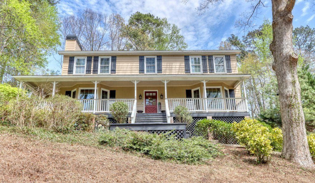 4 bedroom, 3 bathroom, 3,044 sq ft single family residence sold at 3773 RIVARIDGE Drive, Marietta, GA 30062