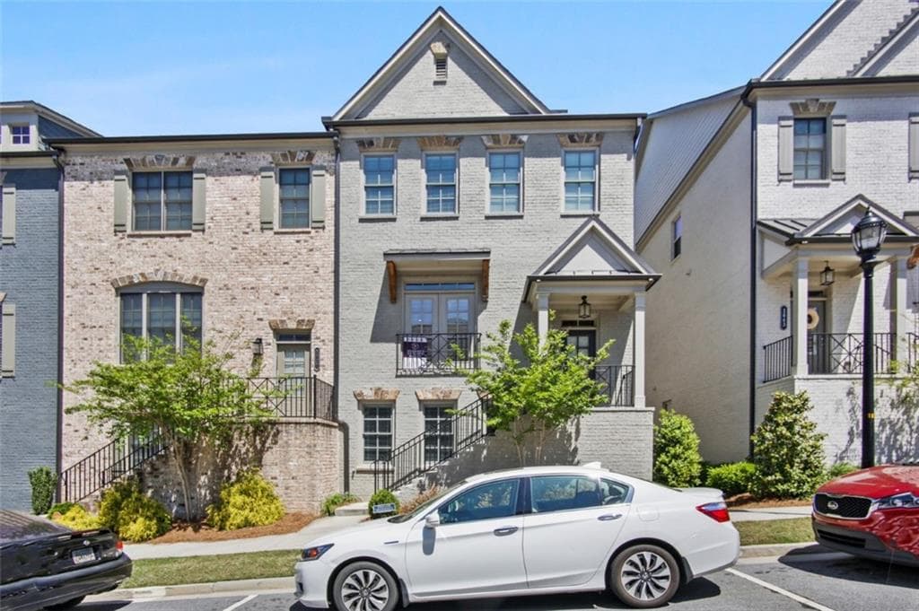 4 bedroom, 4 bathroom, 2,800 sq ft townhouse sold at 1839 Falling Sky Court, Brookhaven, GA 30319