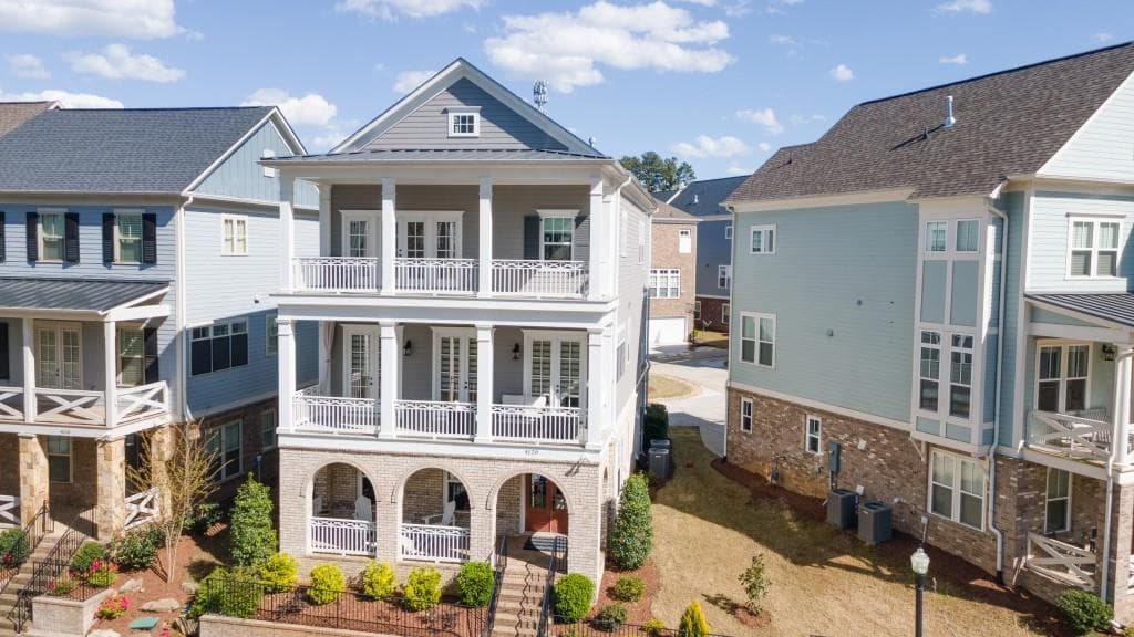 4 bedroom, 4 bathroom, 3,075 sq ft single family residence sold at 4120 Stourbridge Common Circle, Alpharetta, GA 30004