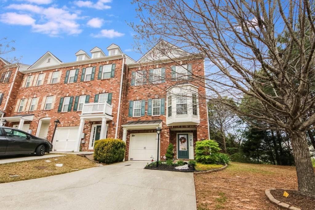 1190 LAKE POINT Way, Suwanee, GA 30024 — most recent listing photo