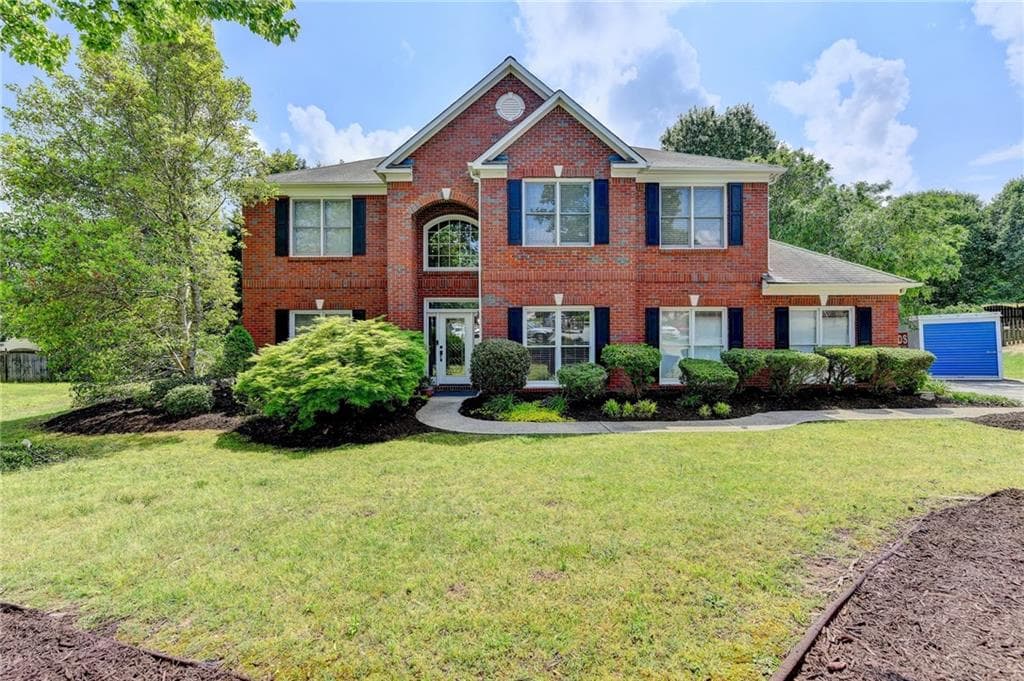 4 bedroom, 3 bathroom, 2,998 sq ft single family residence sold at 2345 Greenmont Court, Cumming, GA 30041