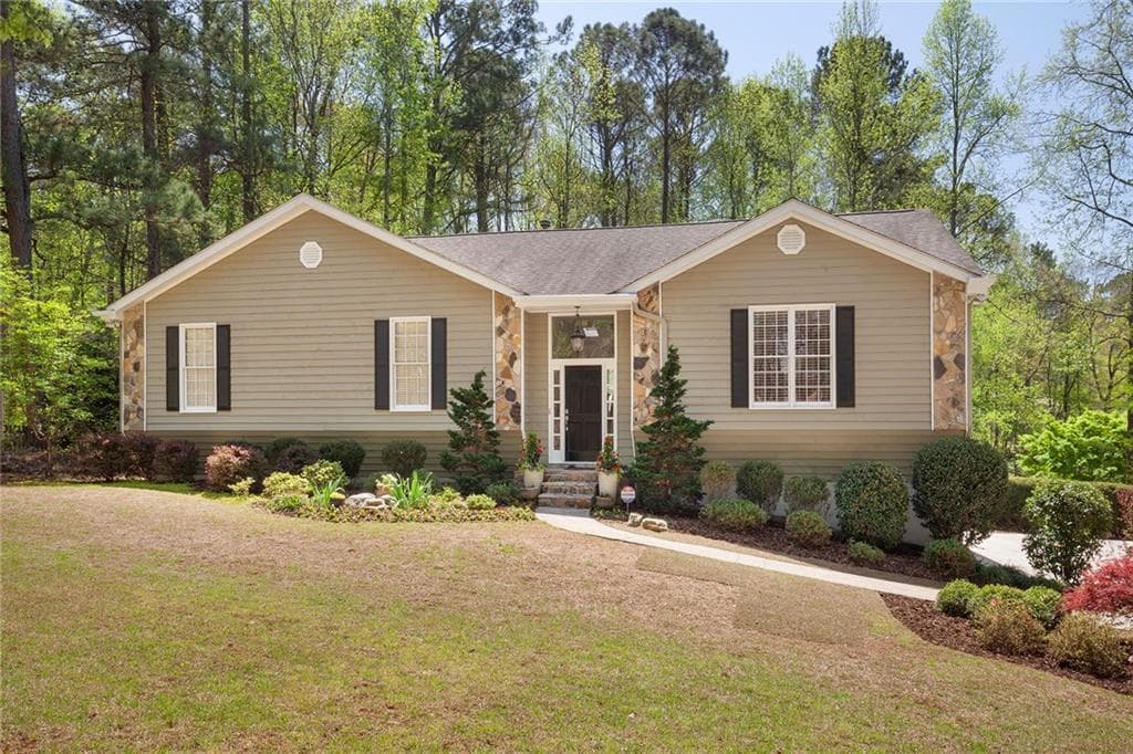 4 bedroom, 3 bathroom, 3,926 sq ft single family residence sold at 10500 Haynes Bridge Road, Alpharetta, GA 30076