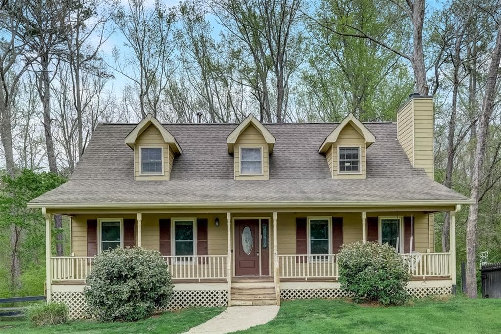 3 bedroom, 3 bathroom, 1,764 sq ft single family residence sold at 221 Aster Trace, Canton, GA 30115