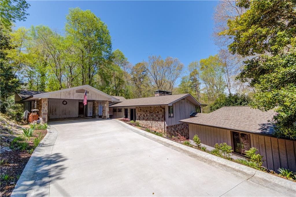 2173 Dawn Court, Gainesville, GA 30501 — most recent listing photo