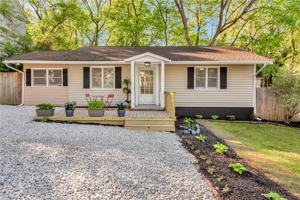 3 bedroom, 1 bathroom, 1,117 sq ft single family residence sold at 2674 Rosemary Street, Atlanta, GA 30318