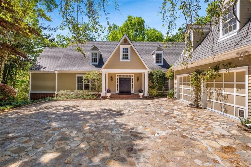 4 bedroom, 5 bathroom, 4,976 sq ft single family residence sold at 3890 Brandy Station Court, Atlanta, GA 30339