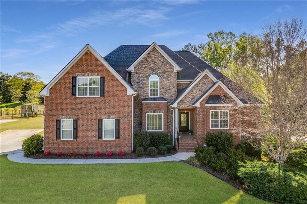 805 Kennedy Court, Loganville, GA 30052 — most recent listing photo