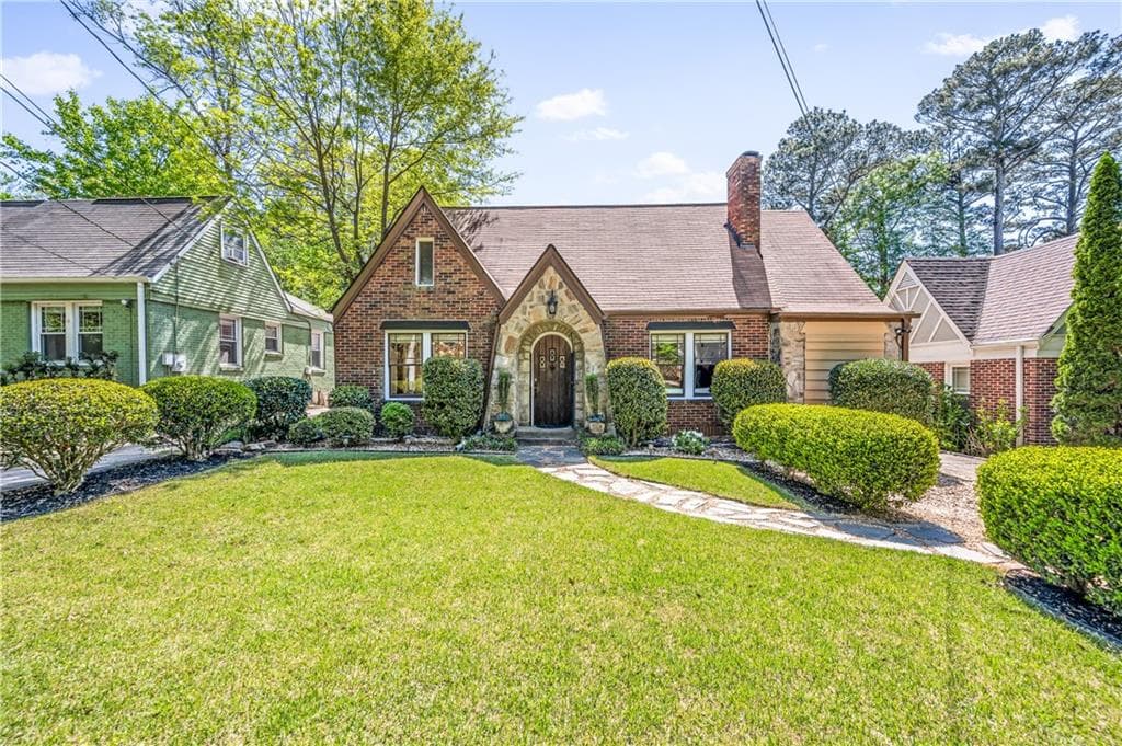 4 bedroom, 3 bathroom, 2,200 sq ft single family residence sold at 413 S Columbia Drive, Decatur, GA 30030