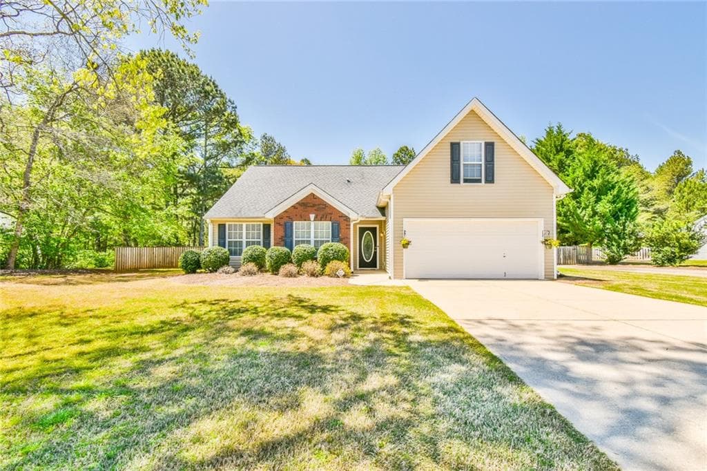 5460 Amber Cove Way, Flowery Branch, GA 30542 — most recent listing photo