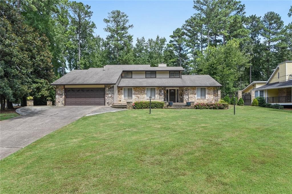 4 bedroom, 3 bathroom, 3,076 sq ft single family residence sold at 215 Summerfield Drive, Alpharetta, GA 30022