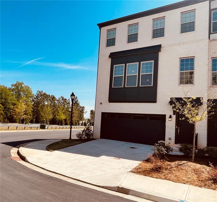 1525 SLOPESIDE Loop, Smyrna, GA 30082 — most recent listing photo