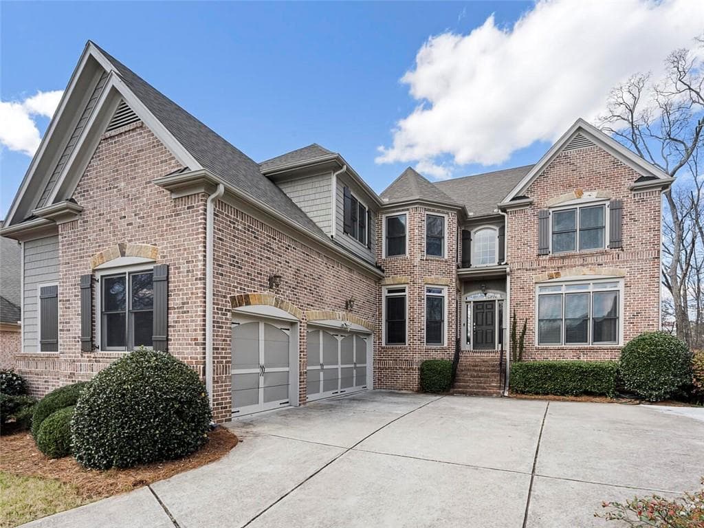 6 bedroom, 6 bathroom, 4,796 sq ft single family residence sold at 2545 Wynmont Place, Marietta, GA 30062