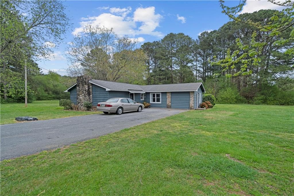 400 Woodland Terrace, Calhoun, GA 30701 — most recent listing photo