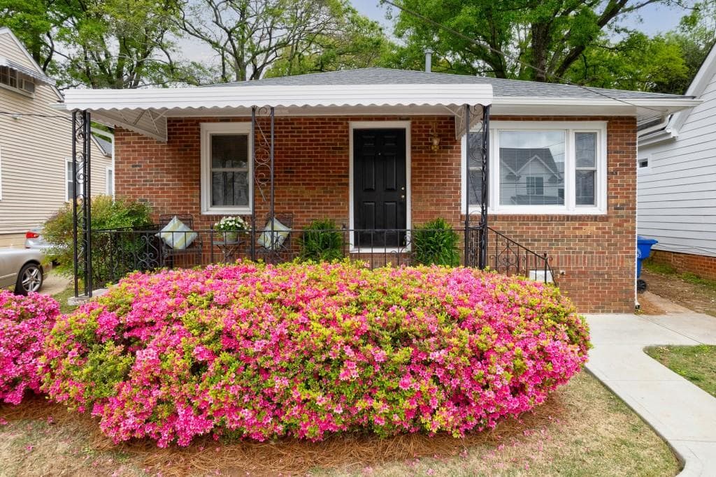 2 bedroom, 1 bathroom single family residence sold at 455 Trabert Avenue, Atlanta, GA 30309