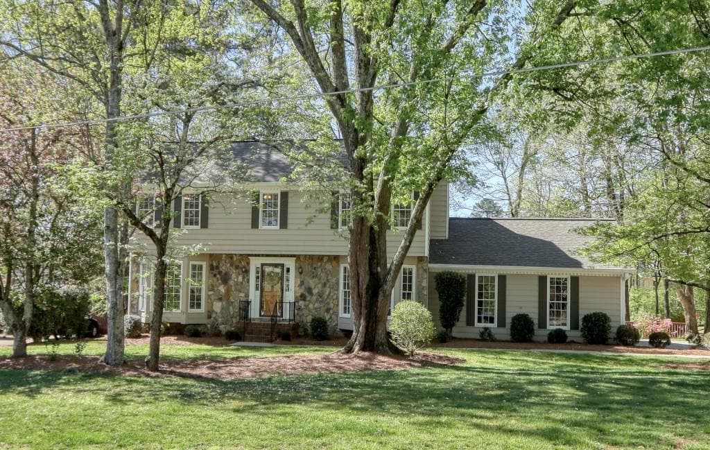 5018 Kings Wood Drive, Roswell, GA 30075 — most recent listing photo