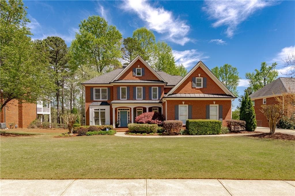 4 bedroom, 5 bathroom, 4,100 sq ft single family residence sold at 2042 Fairway Crossing Drive, Woodstock, GA 30188