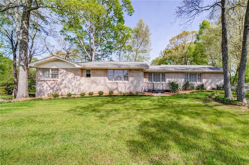 4 bedroom, 3 bathroom, 2,929 sq ft single family residence sold at 2954 Sumac Drive, Atlanta, GA 30360