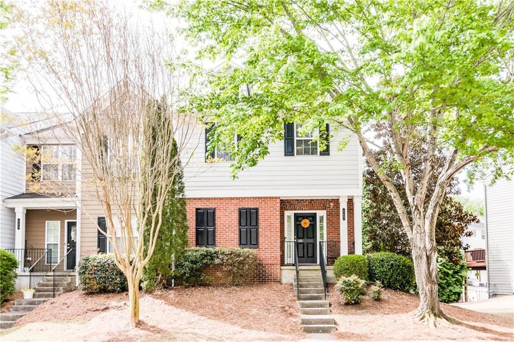 3 bedroom, 3 bathroom, 1,645 sq ft townhouse sold at 843 Society Court, Woodstock, GA 30188