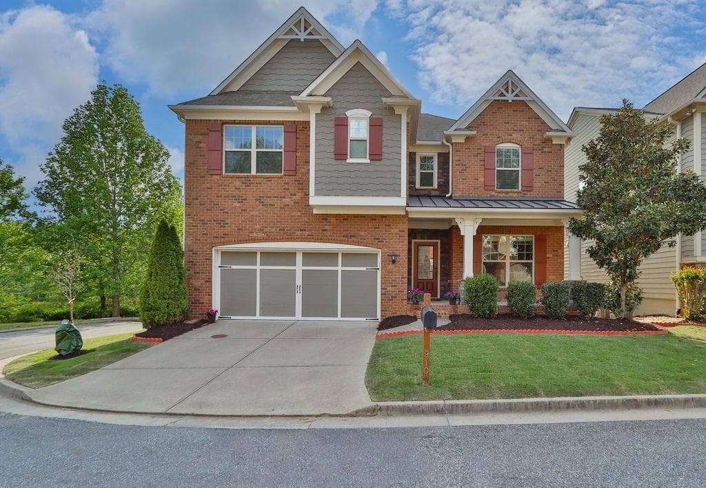 910 Sterling Lane, Alpharetta, GA 30022 — most recent listing photo