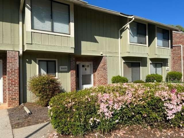 2032 Powers Ferry Trace, Marietta, GA 30067 — most recent listing photo