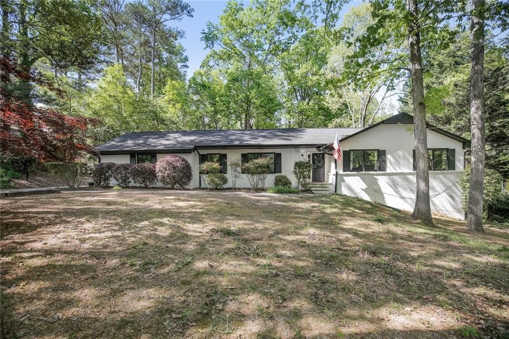 172 Laurelwood Lane, Alpharetta, GA 30009 — most recent listing photo
