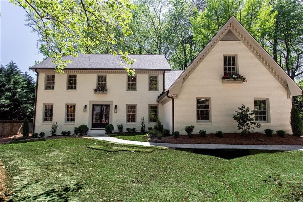 6985 Wycombe Road, Sandy Springs, GA 30328 — most recent listing photo