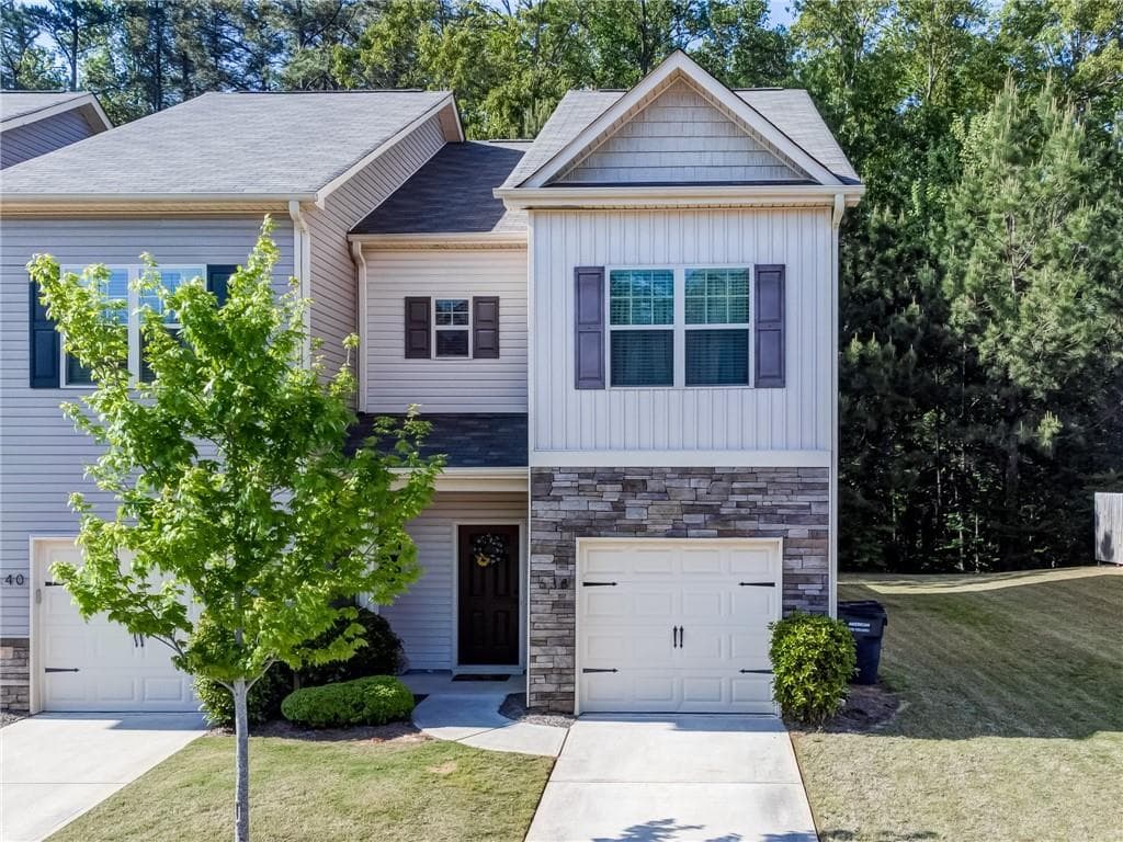 3 bedroom, 3 bathroom, 1,656 sq ft townhouse sold at 638 Oakside Place, Acworth, GA 30102