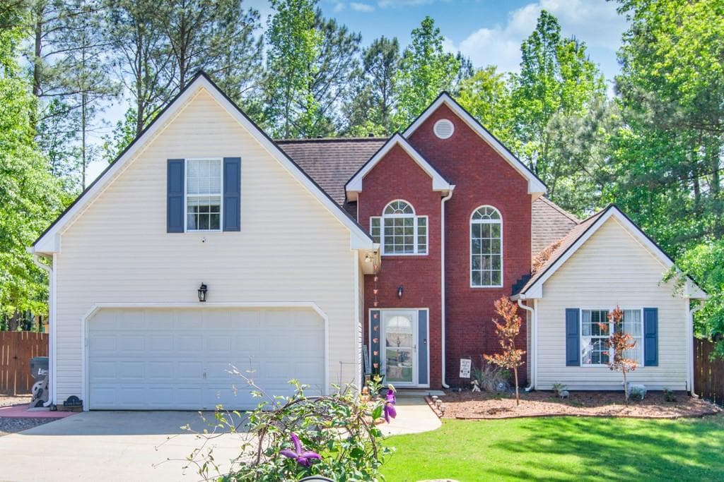 4 bedroom, 3 bathroom, 1,997 sq ft single family residence sold at 602 Penhollaway Court, Loganville, GA 30052