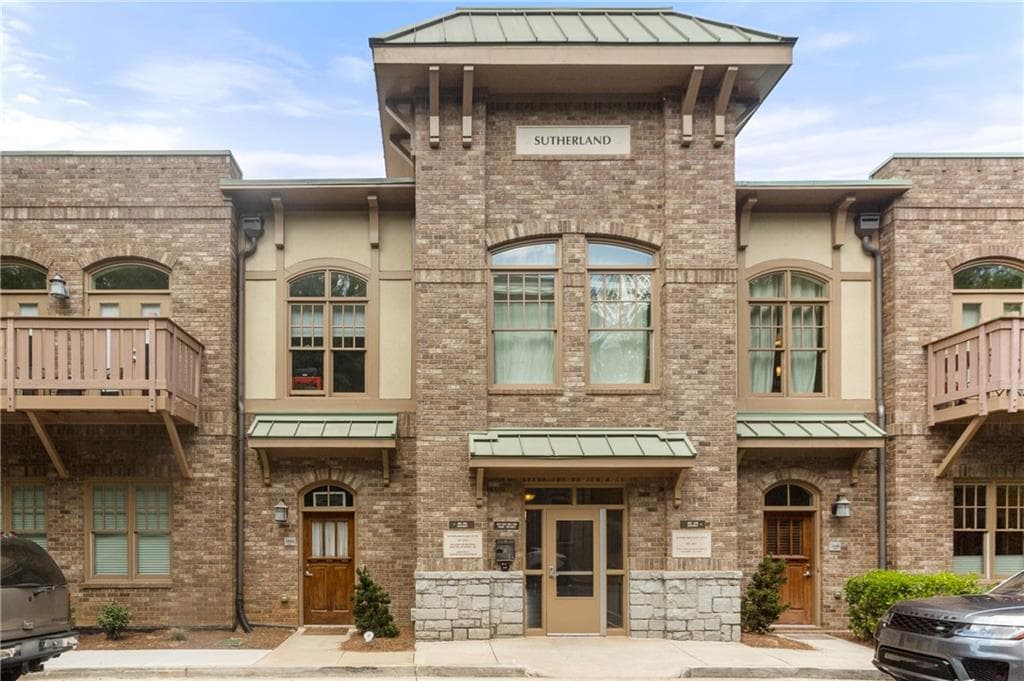 1858 Gordon Manor 111, Atlanta, GA 30307 — most recent listing photo
