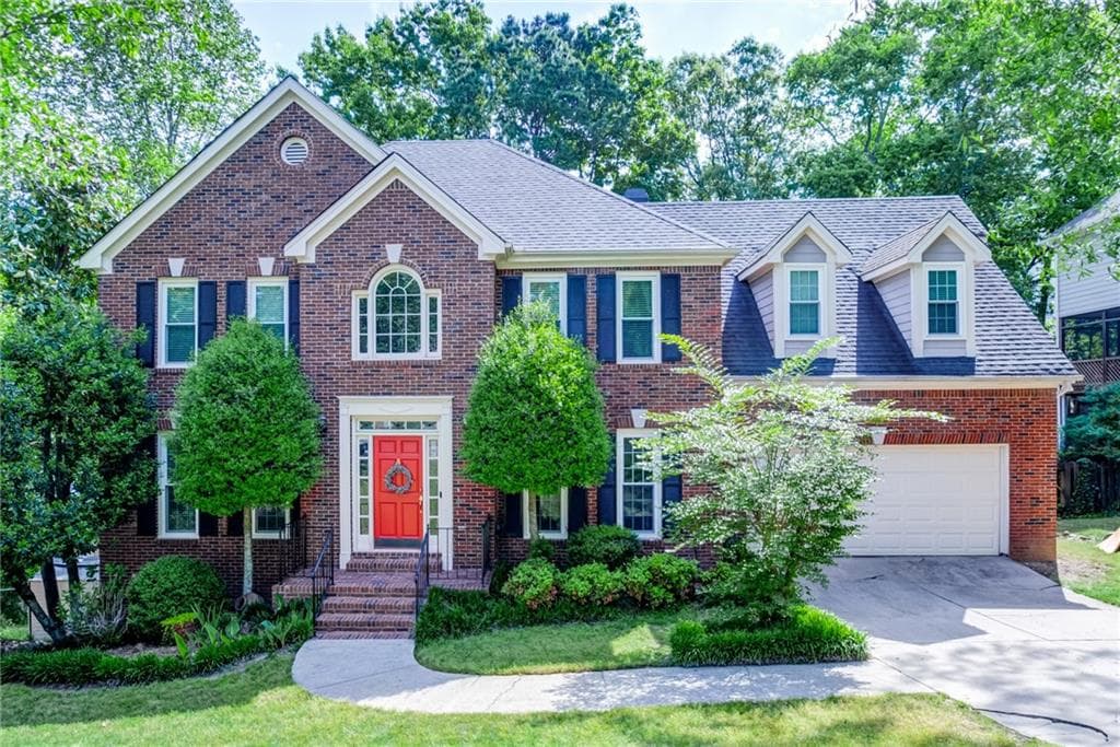 5 bedroom, 4 bathroom, 4,032 sq ft single family residence sold at 10815 Donamere Drive, Alpharetta, GA 30022