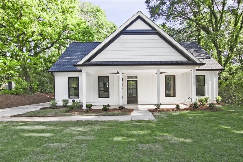 3 bedroom, 2 bathroom, 2,100 sq ft single family residence sold at 1317 Almont Drive, Atlanta, GA 30310