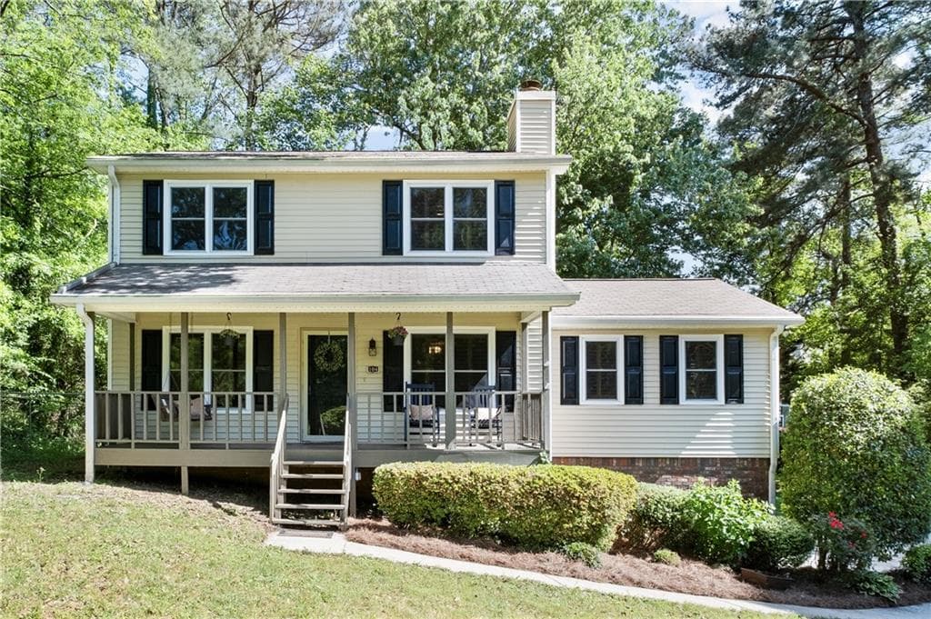 4 bedroom, 2 bathroom, 2,036 sq ft single family residence sold at 104 Spring Way, Woodstock, GA 30189