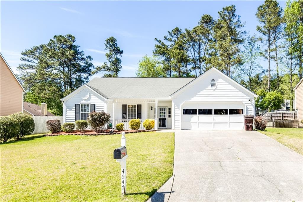 3 bedroom, 2 bathroom, 1,828 sq ft single family residence sold at 4547 Aladdin Court, Powder Springs, GA 30127