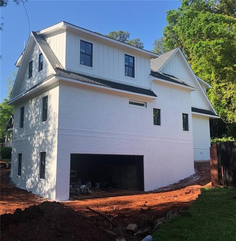 5 bedroom, 5 bathroom, 3,241 sq ft single family residence sold at 1279 Conway Road, Decatur, GA 30030